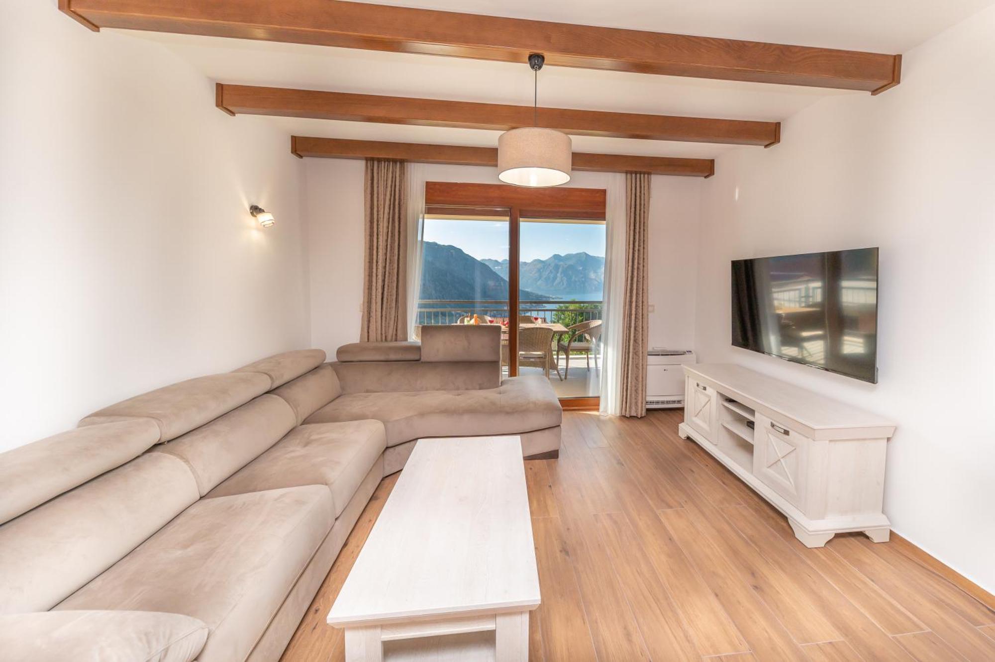 Red Hill Appartement Kotor Buitenkant foto