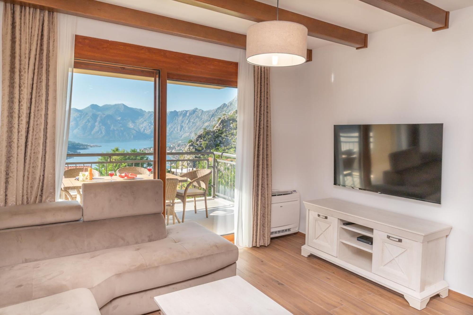 Red Hill Appartement Kotor Buitenkant foto