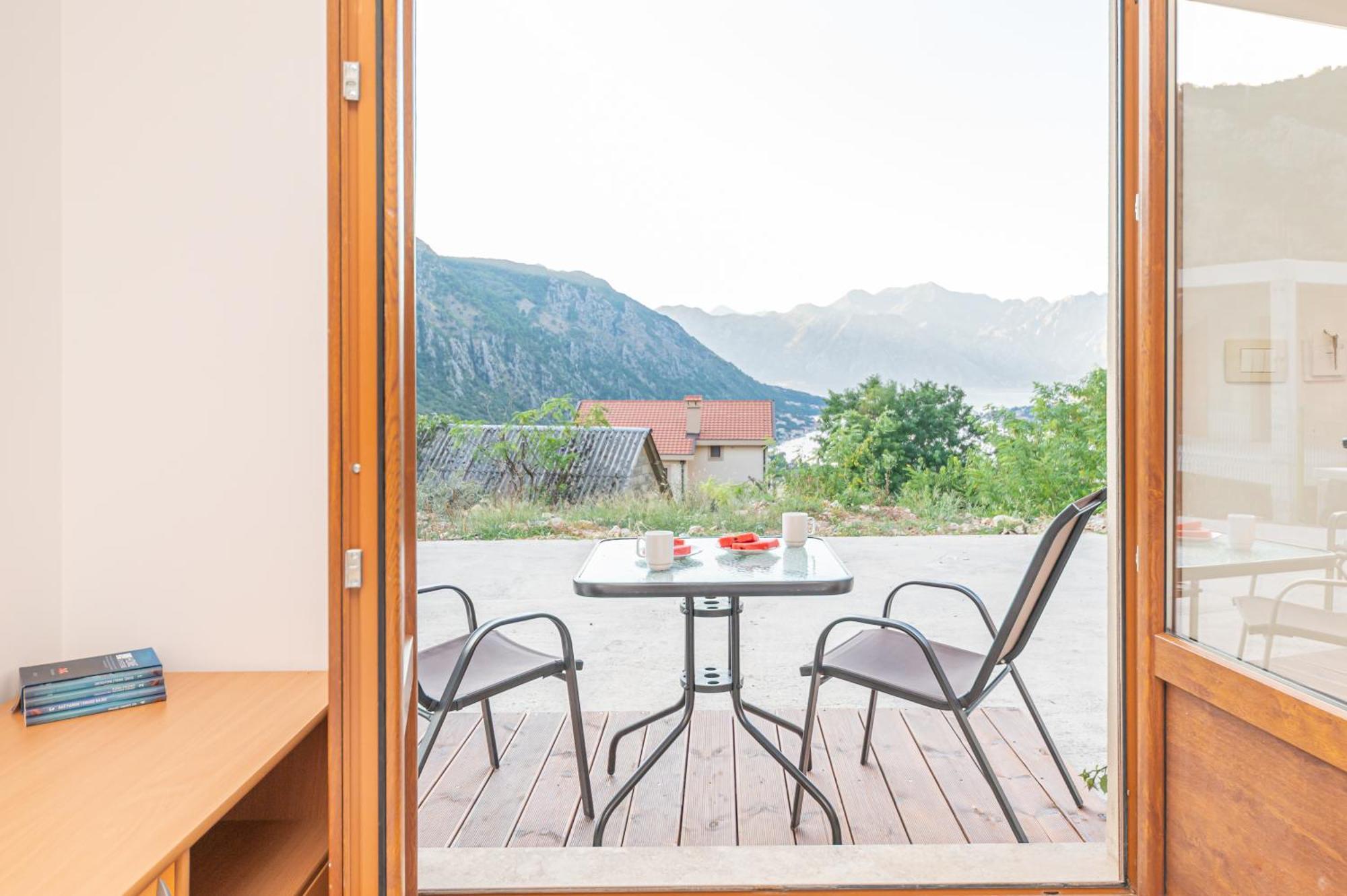 Red Hill Appartement Kotor Buitenkant foto