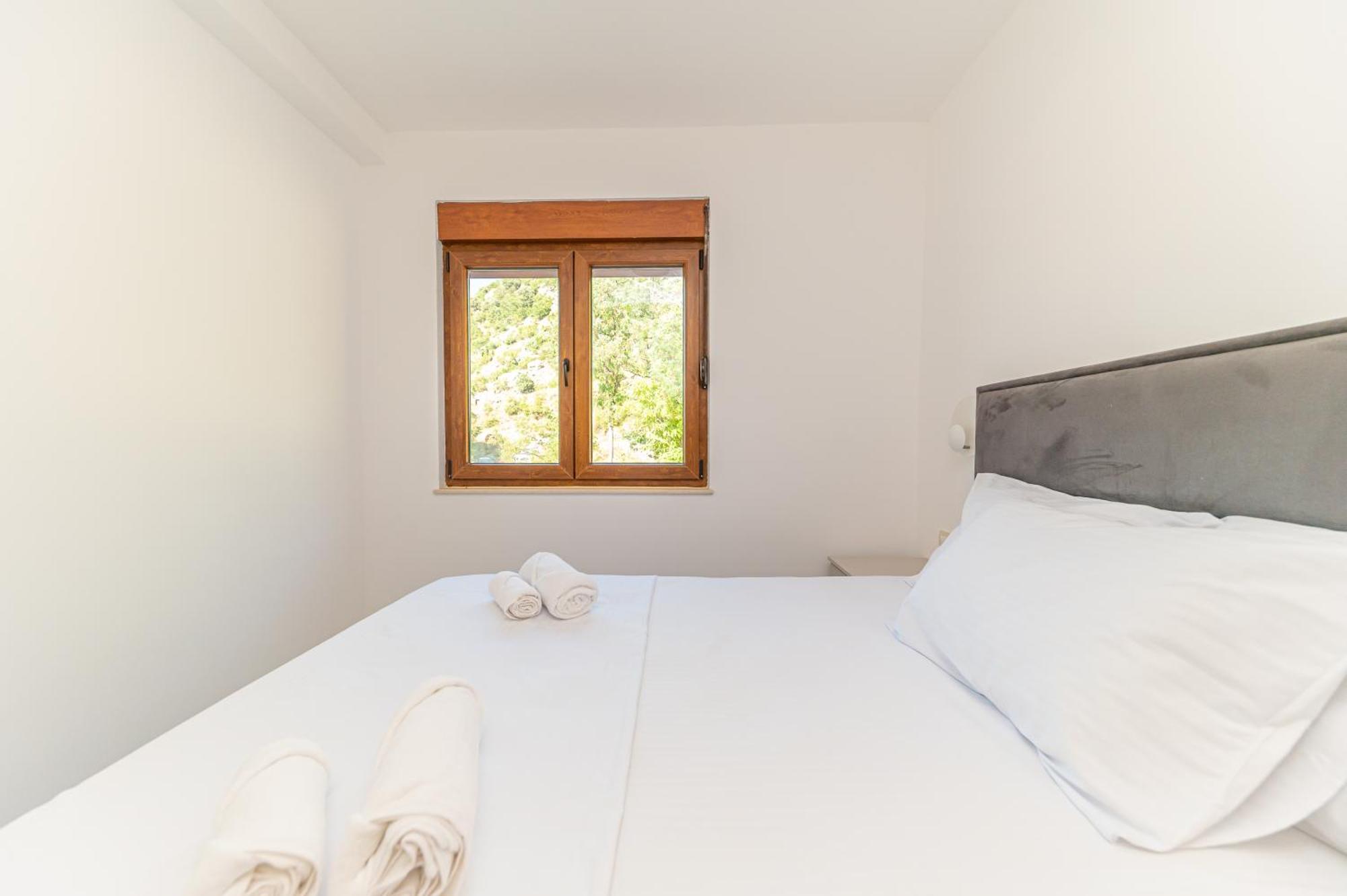 Red Hill Appartement Kotor Buitenkant foto