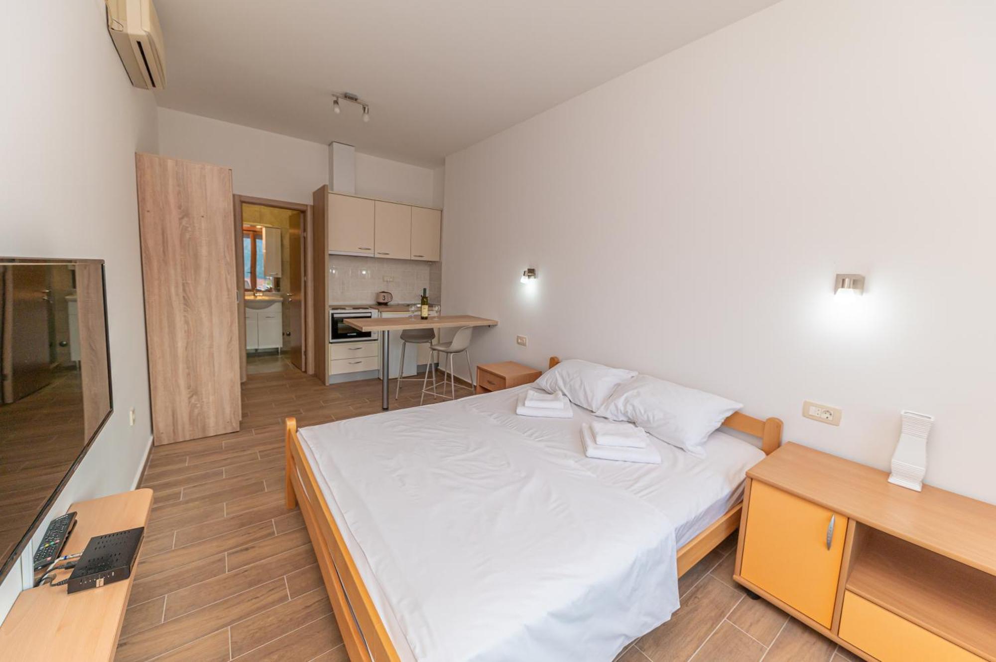 Red Hill Appartement Kotor Buitenkant foto